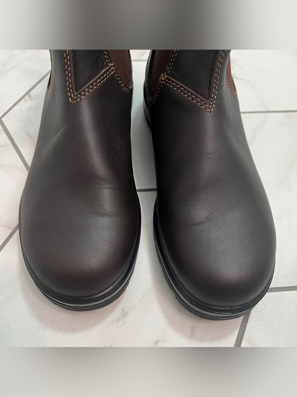 Blundstone 550 Walnut Brown Premium Leather Chelsea Boots Size 8.5 Womens - Picture 2 of 11